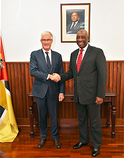 Ministro Baloi em audiência com o Ministro-Presidente Geert Bourgeois, em Maputo