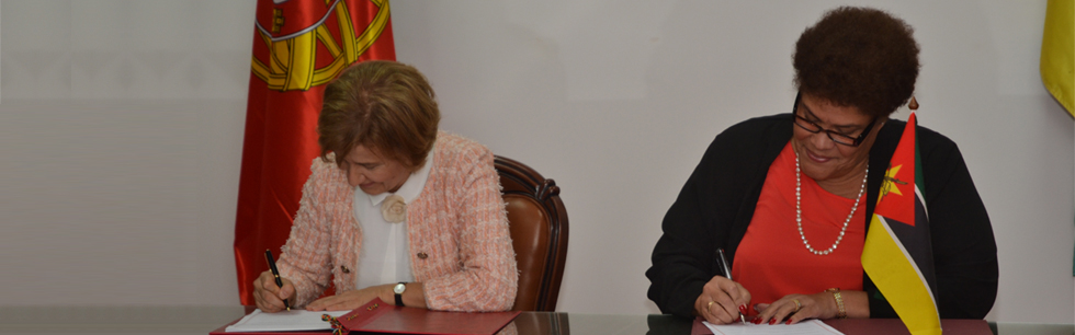 Vice-Ministra Nyeleti Mondlane e a Secretária de Estado dos Negócios Estrangeiros e Cooperação de Portugal, Teresa Ribeiro, formalizaram o novo Programa Estratégico de Cooperação Moçambique-Portugal