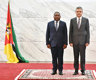 Embaixador Marius Constantin, da Roménia