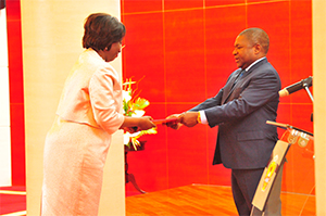 Presidente Nyusi a conferir posse à Vice-Ministra Maria Manuela Lucas