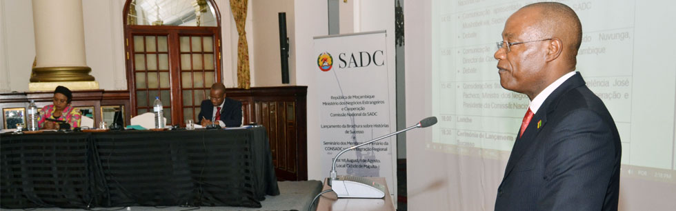 Ministro José Pacheco discursa no lançamento da Brochura sobre Histórias de Sucesso de Moçambique em matéria de integração regional