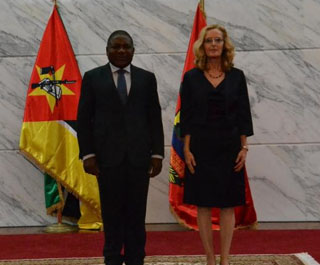 Henny Fokel De Vries - Paises Baixos