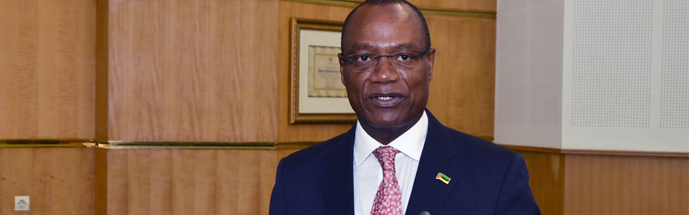 Ministro dos Negócios Estrangeiros e Cooperação, José Pacheco