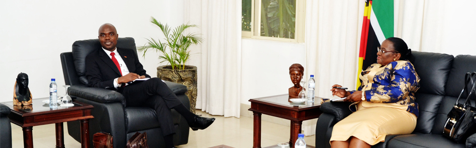 Ministra Verónica Macamo no encontro com homólogo malawiano