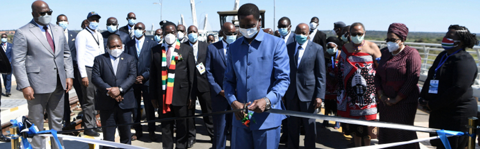 Presidente Nyusi testemunha a inauguração da Ponte de Kazungula, que liga a Zâmbia e o Botswana
