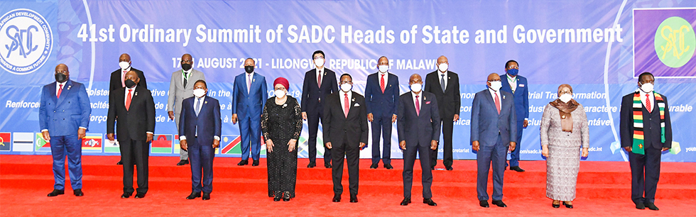 Presidente Filipe Nyusi na foto família da 41ª Cimeira da SADC