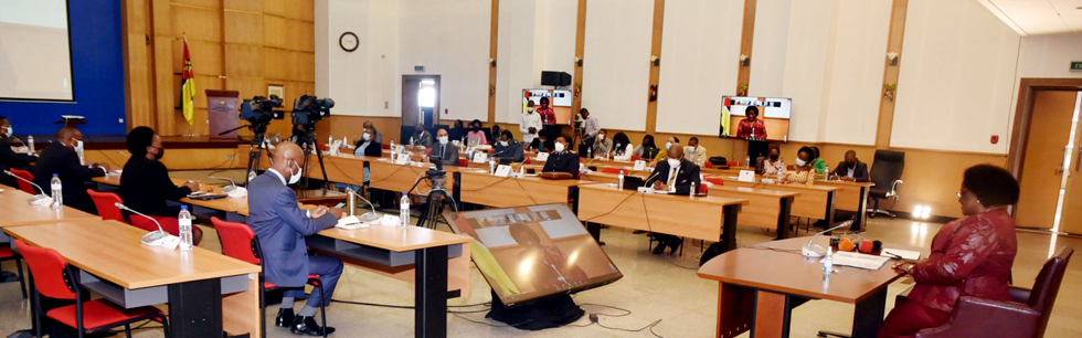 Ministra Verónica Macamo ao inaugurar o primeiro ciclo de debates sobre a política da diáspora moçambicana