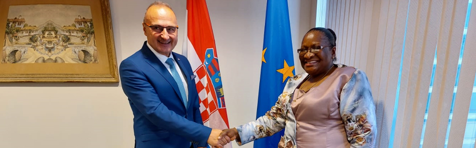 Ministra Verónica Macamo na audiência com o Ministro dos Negócios Estrangeiros da Croácia, em Nova Iorque