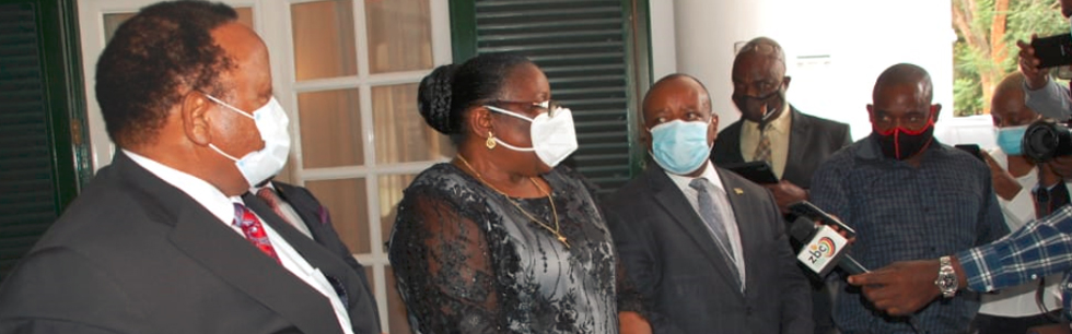 Ministra Macamo fala à imprensa após audiência em Harare com o Presidente Mnangagwa