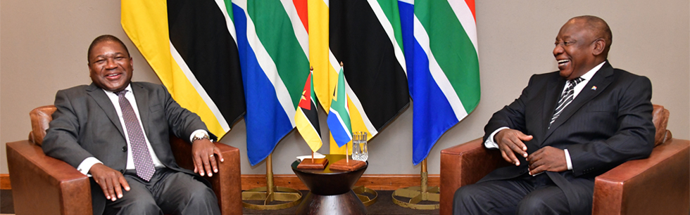 Presidente Filipe Nyusi no encontro com o seu homólogo sul africano Ciryl Ramaphosa em Pretória