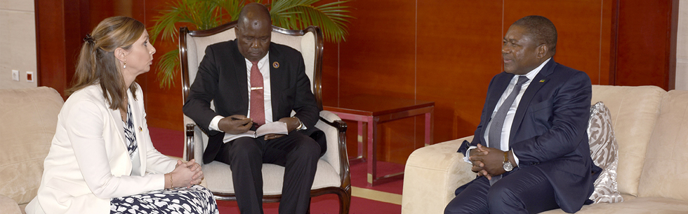 Presidente Filipe Nyusi na acreditação da Alta Comissária do Reino Unido da Grá Bretanha e Irlanda do Norte Helen Lewis