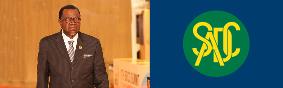 À esquerda Presidente do órgão da SADC Hage Geingob e à direita a bandeira da SADC