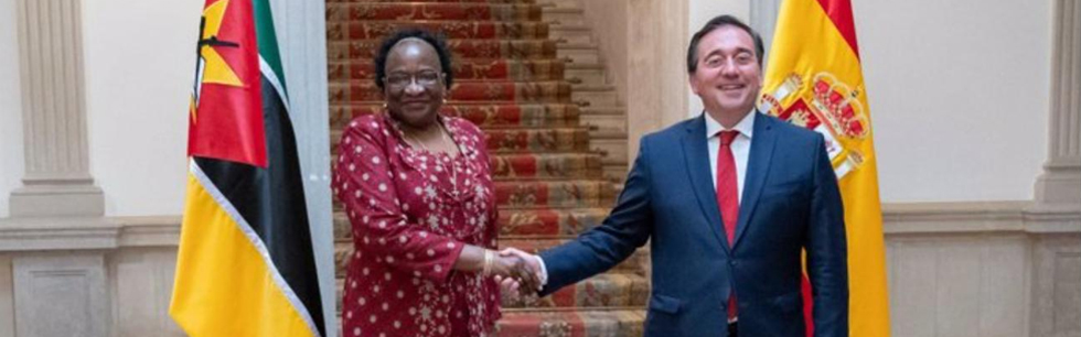 Ministra Verónica Macamo nas conversações com o homólogo espanhol José Manuel Albares em Madrid