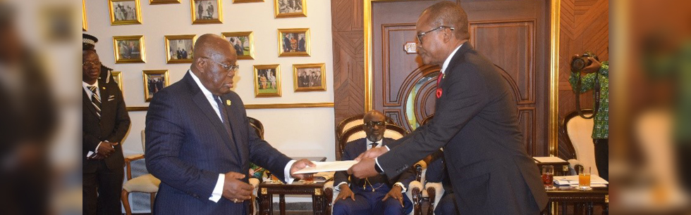 Primeiro Alto de Moçambique no Gana apresenta as Cartas Credenciais