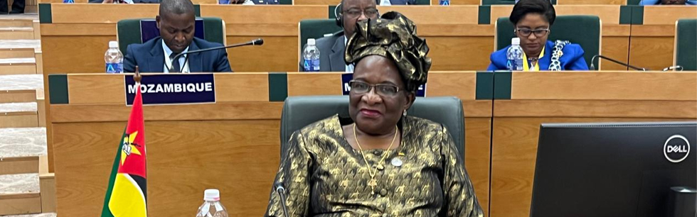Ministra Macamo testemunha passagem da Presidência do Conselho de Ministros da SADC para o Zimbabwe