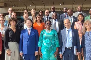 Ministra Maria Manuela Lucas na foto família com embaixadores europeus1