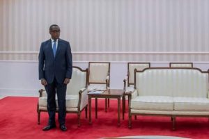 Alto Comissário Amade Miquidade apresenta cartas Credenciais ao Presidente do Ruanda Paul Kagame