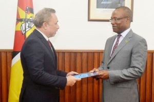 Ministro Pacheco recebe cartas credenciais do Representante da FAO em Moçambique