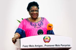 Ministra Verónica Macamo a conceder conferência de imprensa sobre a situação da Ucrânia