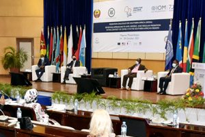Ministra Verónica Macamo discursa na Conferência Ministerial do Diálogo sobre a Migração na África Austral