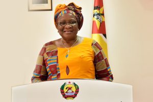 Ministra dos Negócios Estrangeiros e Cooperação Verónica Macamo Dlhovo