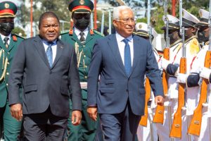Presidente Filipe Nyusi e o Primeiro Ministro António Costa na quinta Cimeira Moçambique Portugal em Maputo