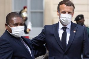 Presidentes Fulipe Nyusi e o homólogo francês Emanuel Macron