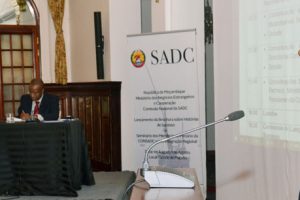 Ministro José Pacheco discursa no lançamento da Brochura sobre Histórias de Sucesso de Moçambique em matéria de integração regional