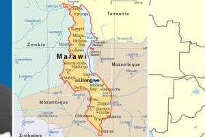 À esquerda, o Embaixador Elias Zimba e à direita o mapa do Malawi