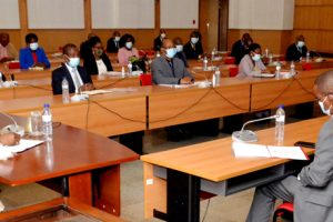 Ministra Verónica Macamo no encontro de despedida com novos diplomatas