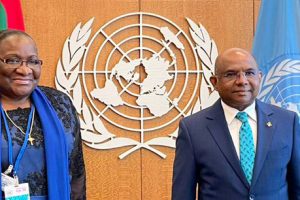 Ministra Verónica Macamo na audiência com o Presidente da 76ª Assembleia Geral da ONU, Abdulla Shahid, em Nova Iorque