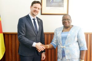 Ministra Verónica Macamo mantem conversações com Ministro do Desenvolvimento Internacional da Noruega