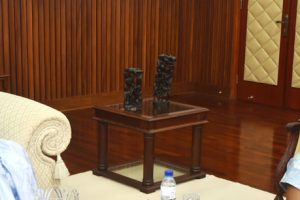 Ministra Verónica Macamo na audiência com o Enviado Especial da República Árabe Saharauí