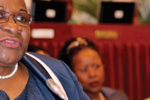 Ministra dos Negócios Estrangeiros e Cooperação recebe homólogo da Finlândia