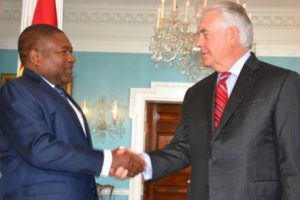 Presidente Nyusi, nos EUA, no encontro que manteve com o Secretário de Estado, Rex Tilleson