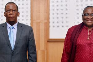 Ministra Verónica Macamo e o novo Chefe do Gabinete do Ministro dos Negócios Estrangeiros e Cooperação, Manuel Rodrigues José