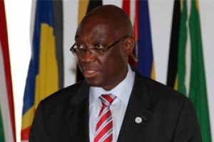 oldemiro baloi diplomacia