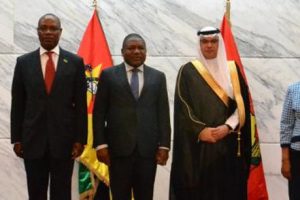 Presidente da República acredita oito novos embaixadores