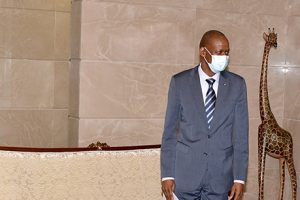 Presidente Filipe Nyusi na audiência que concedeu ao Secretário Executivo da SADC, Elias Magosi