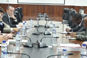 Vice-Ministra Nyeleti Mondlane no encontro com o Secretário de Estado de Cooperação Internacional do Reino da Espanha, em Maputo