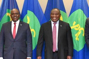 Da esquerda para à direita, os presidentes de Filipe Nyusi, Mokgweetsi Masisi, Cyril Ramaphosa e Hage G. Geingob, na Cimeira Extraodinária da Troika do Orgão da SADC, em Pretória